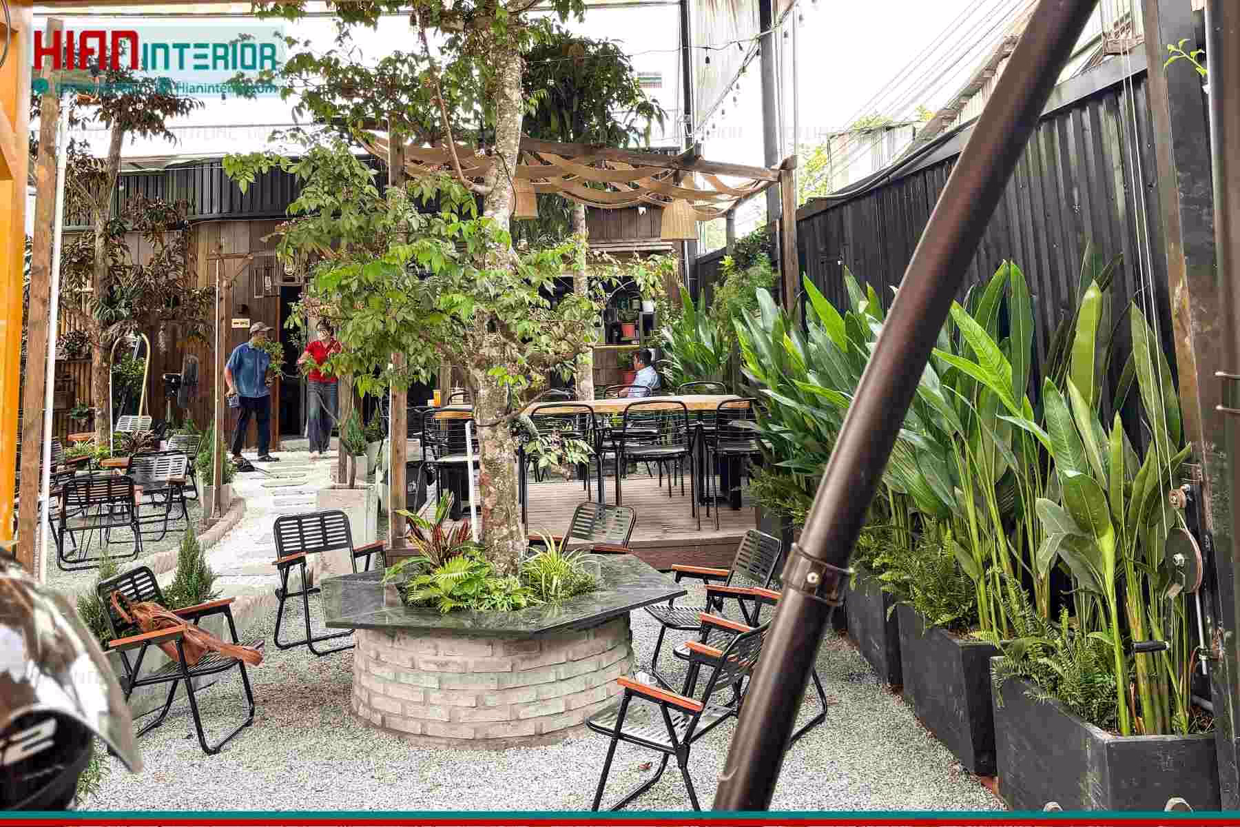 Thi công quán cafe sân vườn B00M Coffee