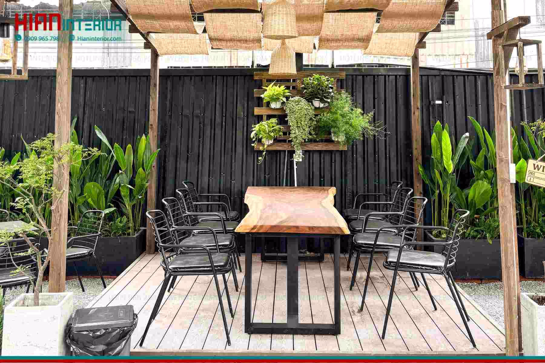 Thi công quán cafe sân vườn B00M Coffee