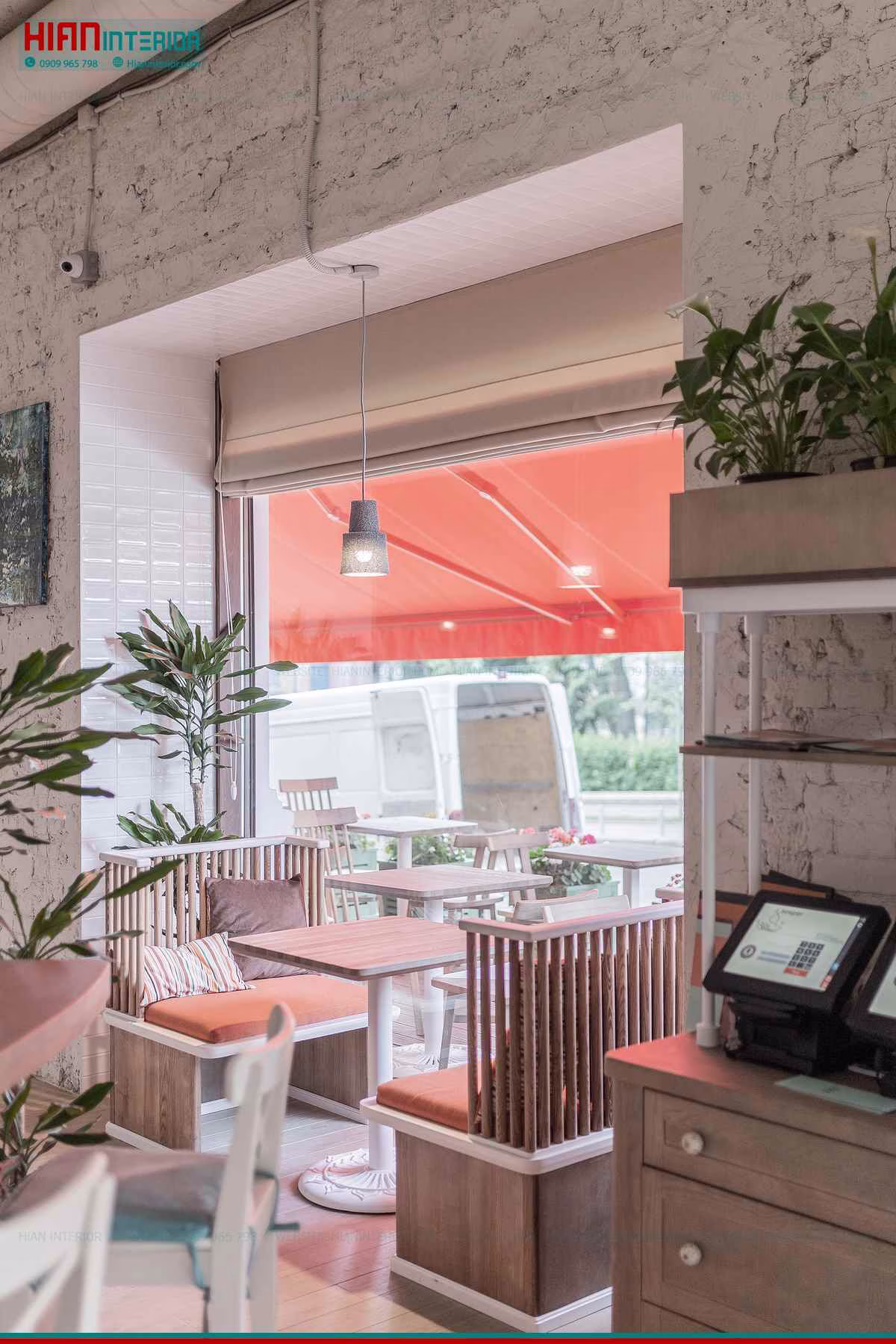 Quán Cafe Hiện Đại Sân Vườn