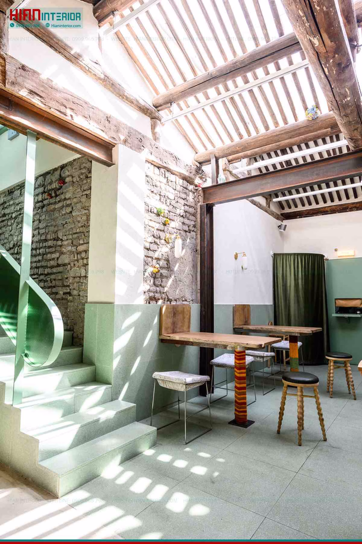 Quán Cafe Hiện Đại Nhiều Ánh Sáng