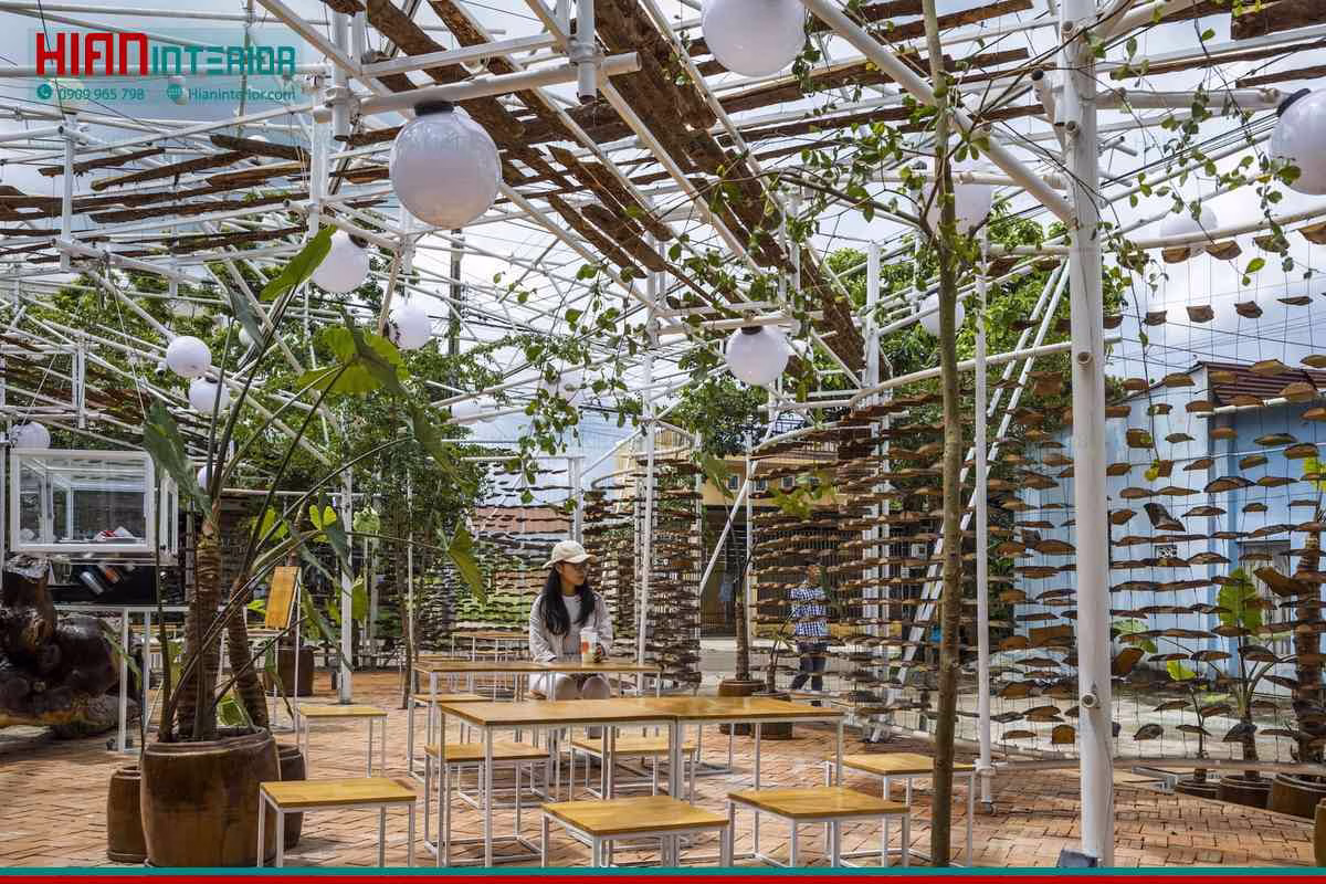 Quán Cafe Sân Vườn 300M2